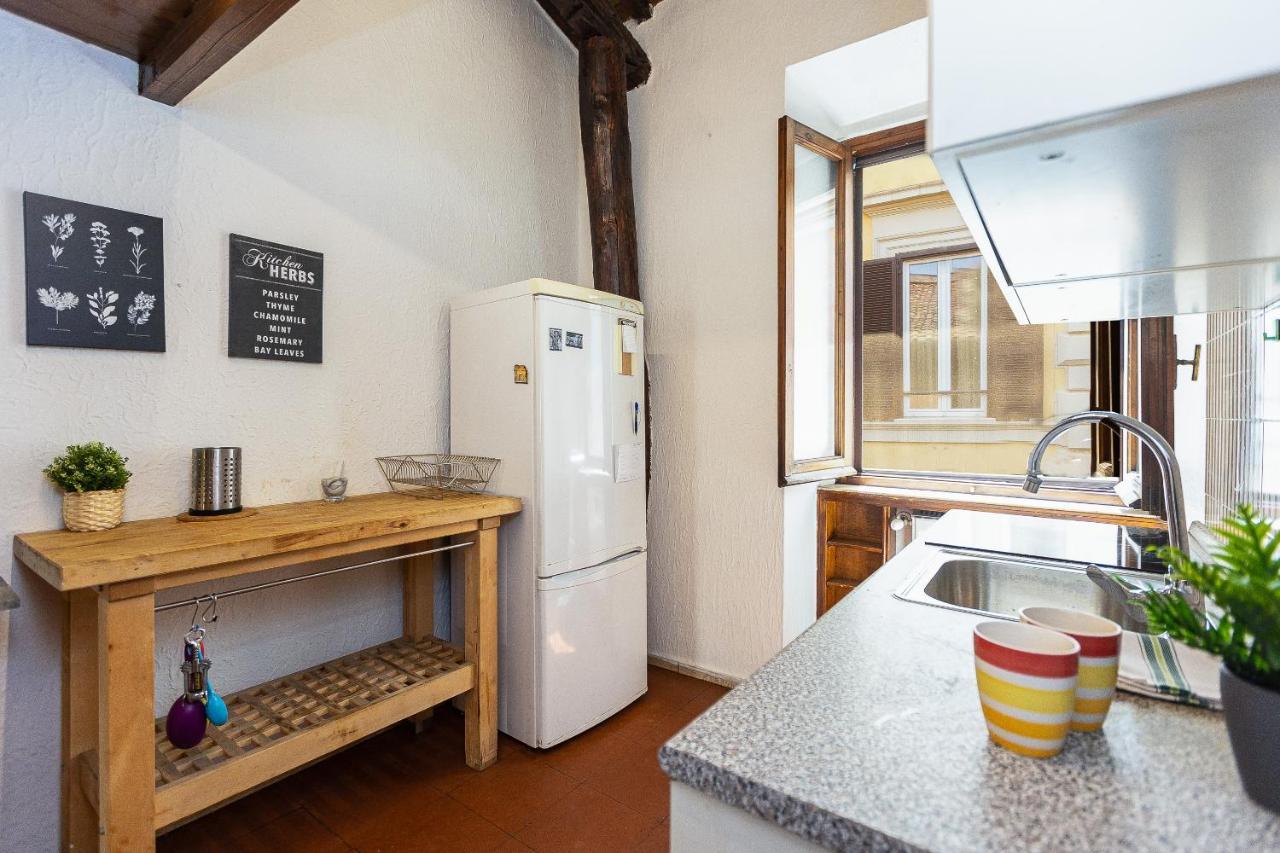 Ciambella Terrace-rental In * Rom